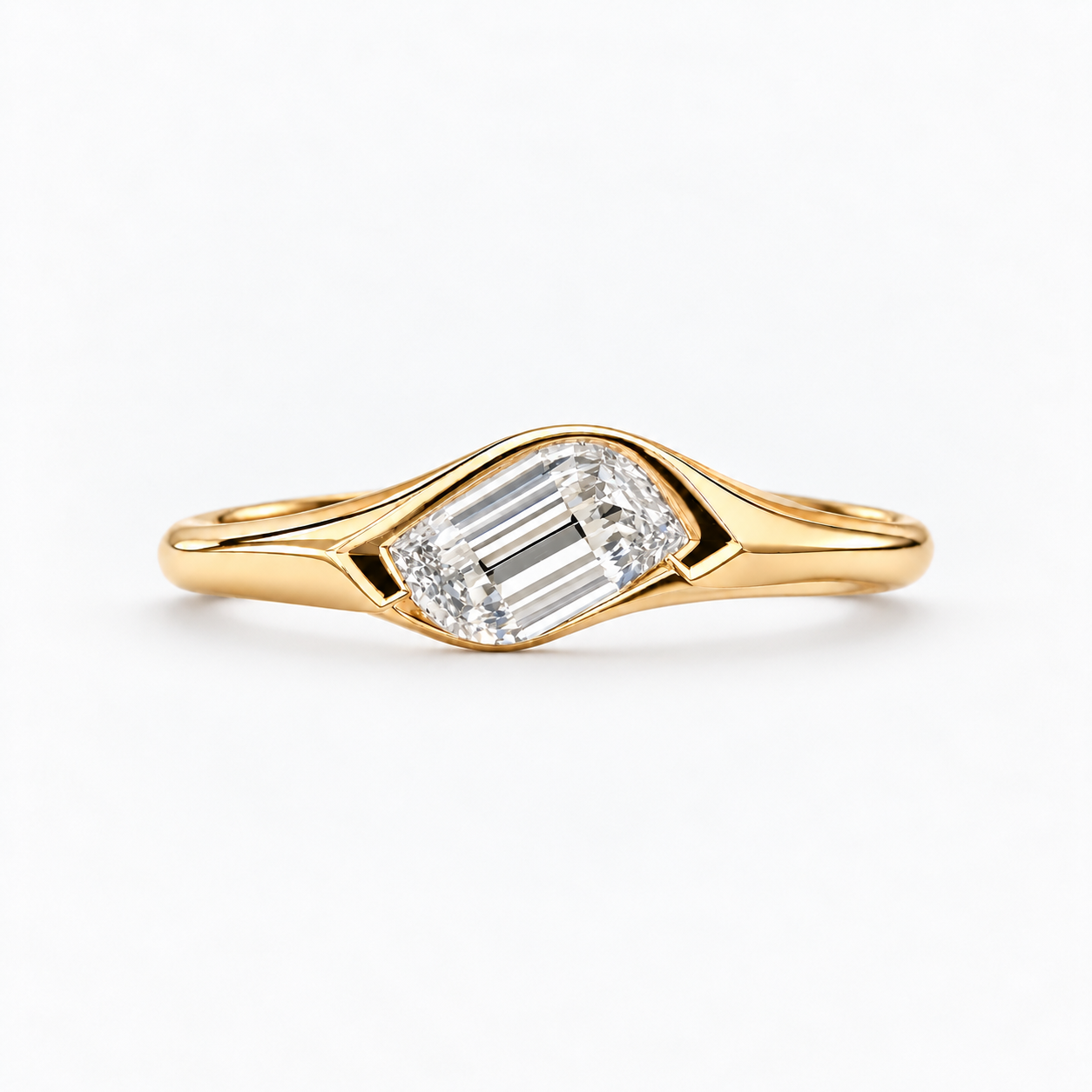 Lab   Grown Diamond Flame Cut Bypass Bezel Engagement Ring IGI Certified in 14K   Yellow Gold