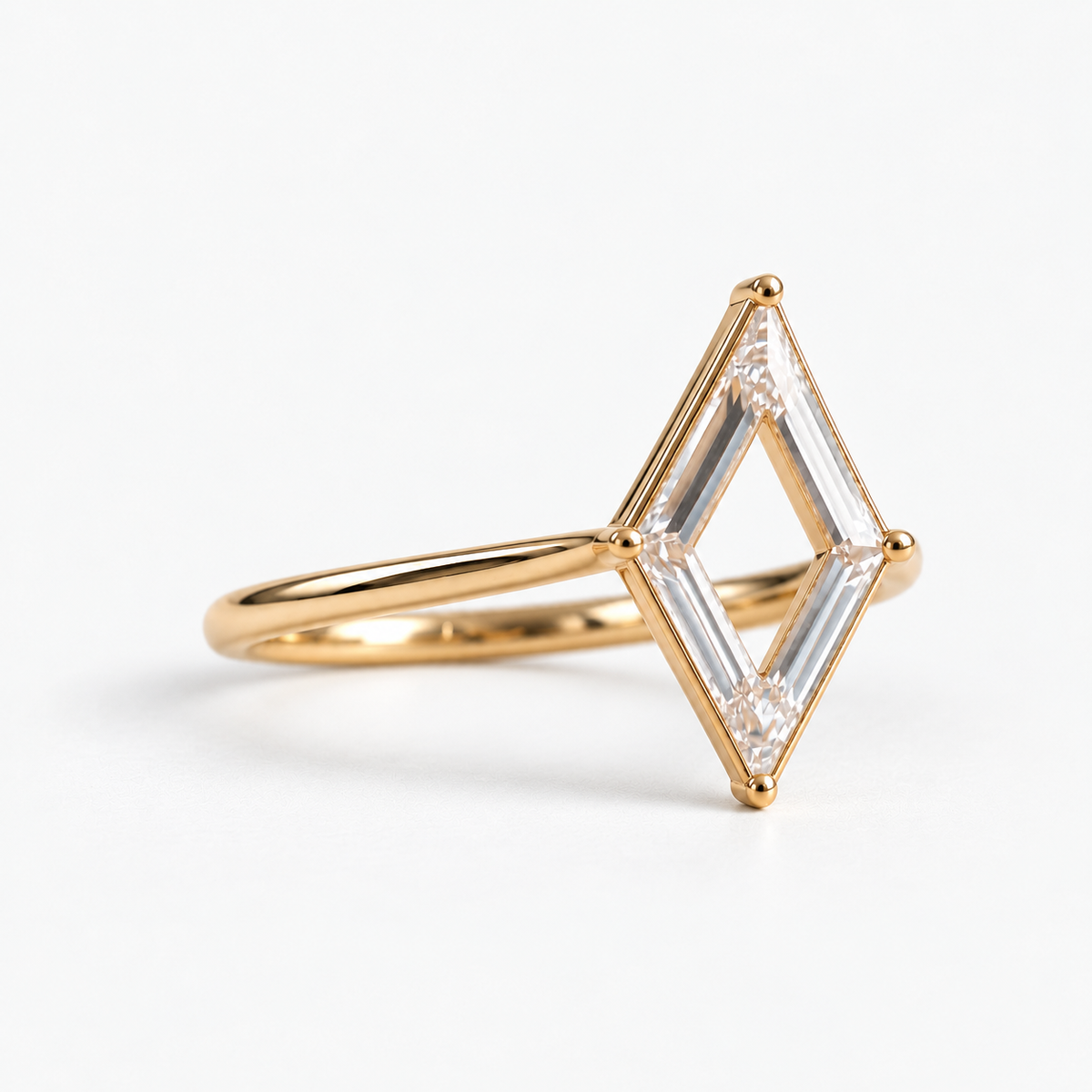 Lab Grown Diamond Rhombus portrait Hollow Frame Cut Point-Set Solitaire Engagement Ring IGI Certified in 14K Yellow Gold