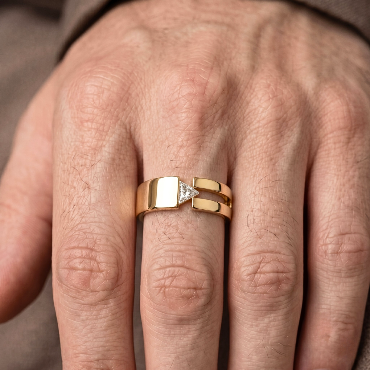 Lab Grown Diamond Trillion Cut Split Shank Men's Wedding Band in 14K Yellow Gold