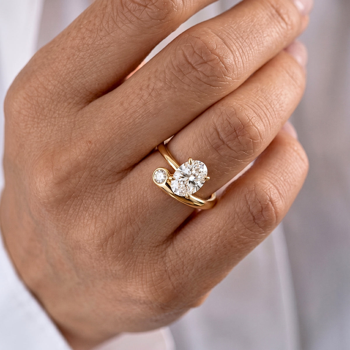 Lab Grown Diamond Oval Cut & Round Diamond Bypass Split Shank Engagement Ring IGI Certified in 14K Yellow Gold EF-104R