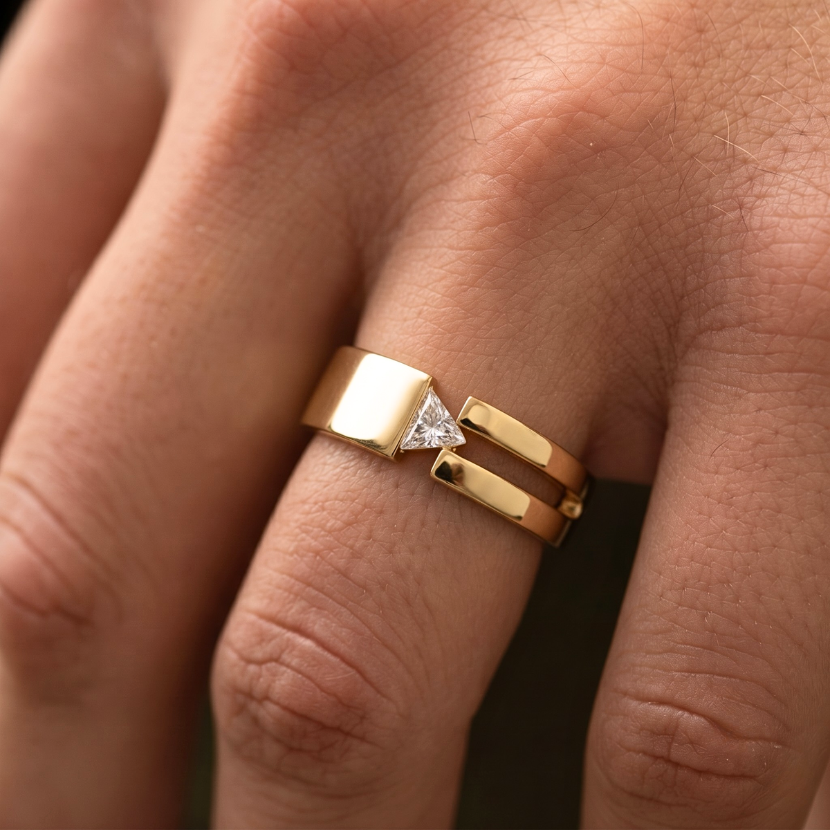 Lab Grown Diamond Trillion Cut Split Shank Men's Wedding Band in 14K Yellow Gold